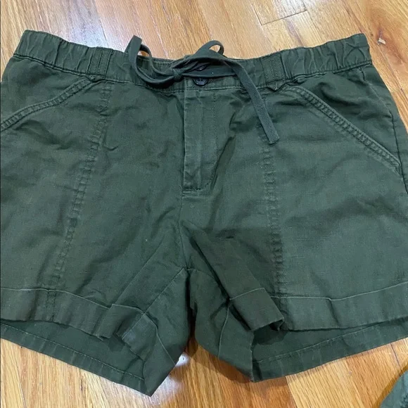 Old Navy/ Gap Shorts Lot - Picture 6 of 8